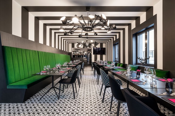 Dining 130 of 173