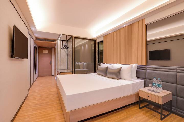 Room 30 of 72