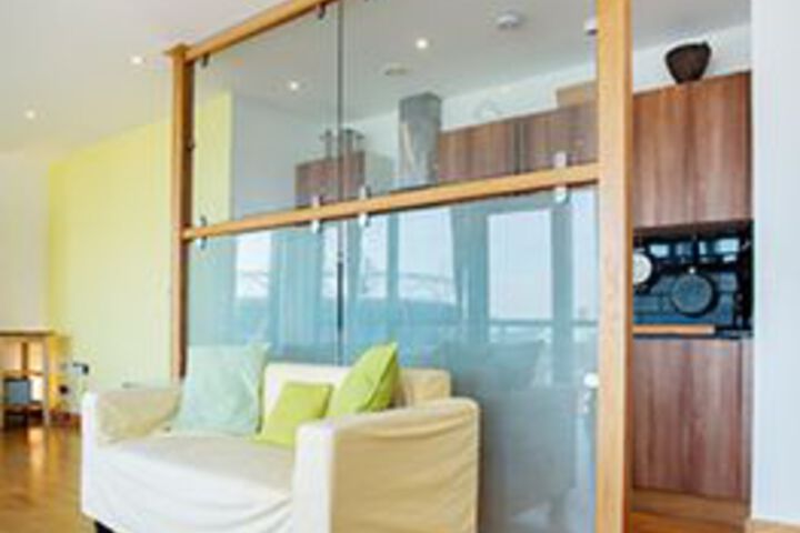 Room 10 of 15