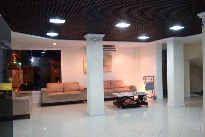 Guest Lobby