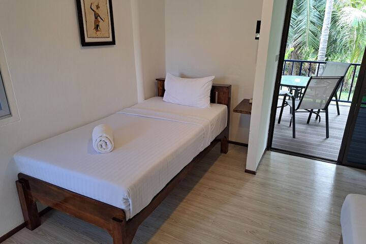 Room 16 of 49