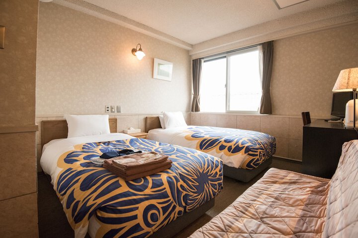 Room 6 of 39