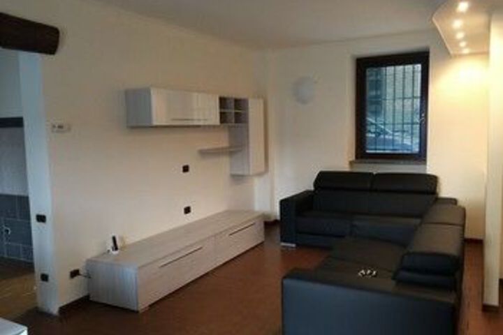 Room 22 of 38