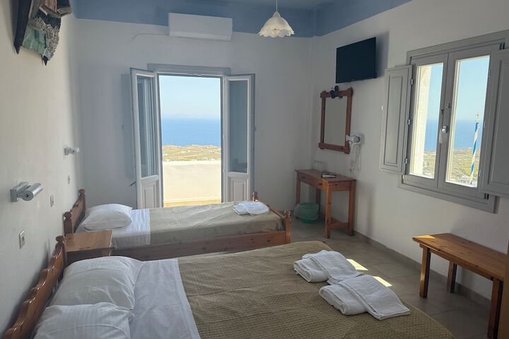Room 32 of 74