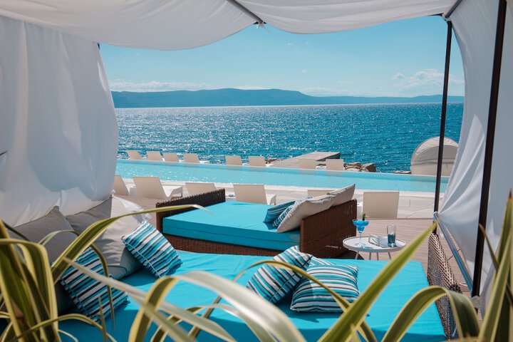 Sundeck 90 of 94