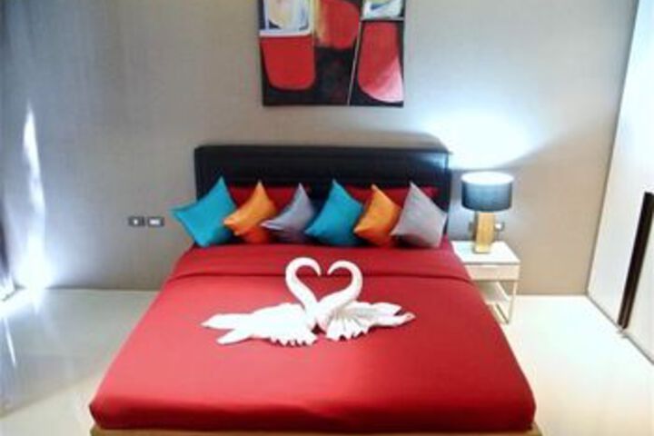 Room 8 of 20
