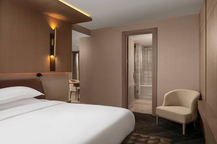Room 20 of 124