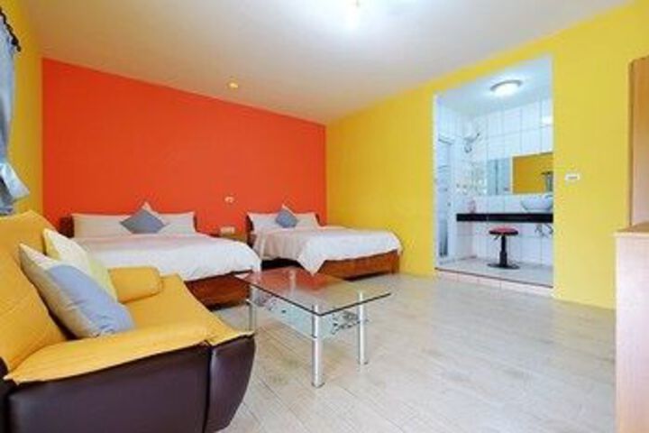 Room 9 of 26