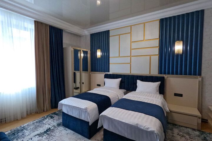 Room 3 of 25