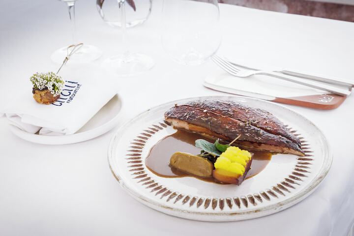 Dining 59 of 68