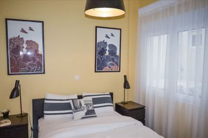 Well-designed apartment by the Acropolis