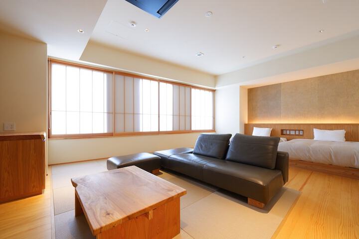 Room 32 of 70