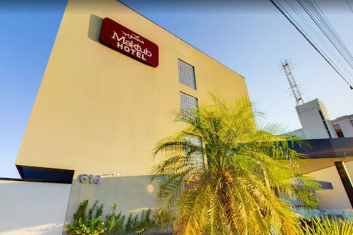 Hotel Maktub