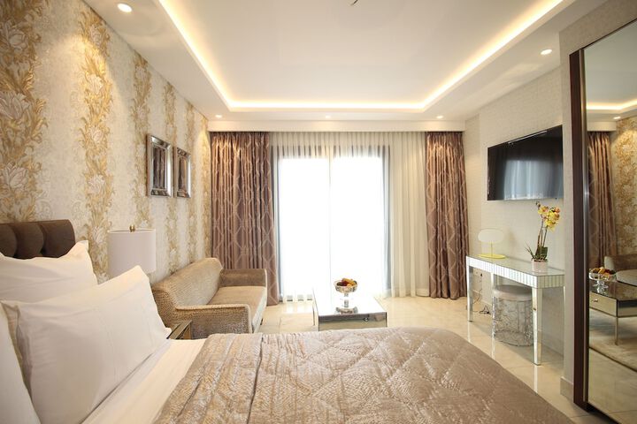 Room 5 of 22