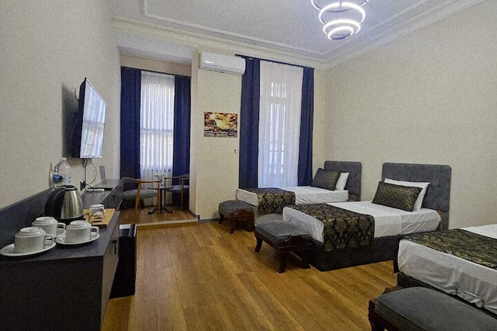 Room 133 of 204