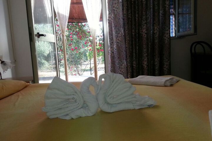 Room 5 of 13
