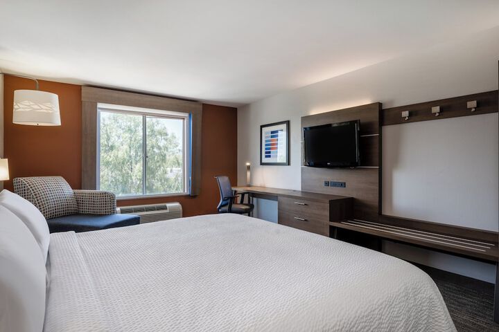 Room 16 of 56