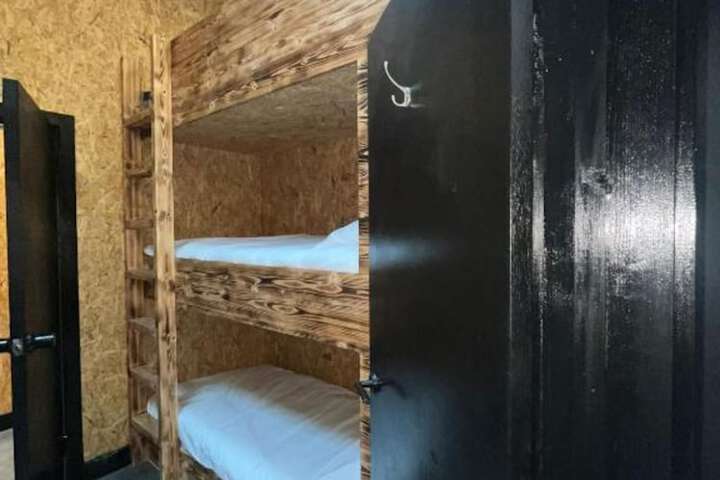 Room 13 of 25