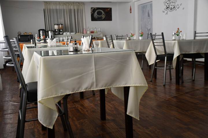 Dining 62 of 72