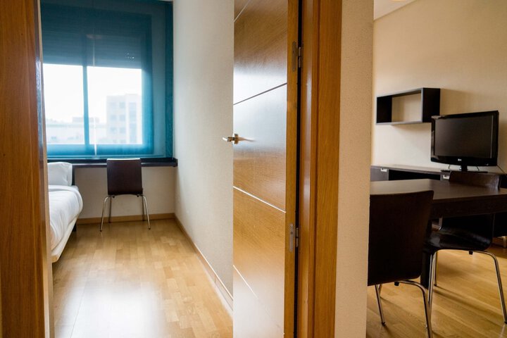 Room 27 of 59