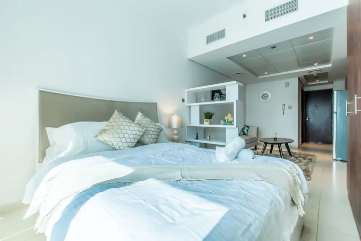 Room 3 of 9
