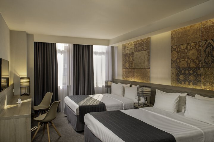 Room 13 of 46