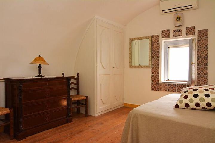 Room 22 of 82
