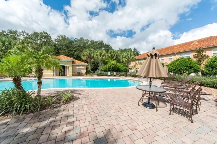 Pool 17 of 23