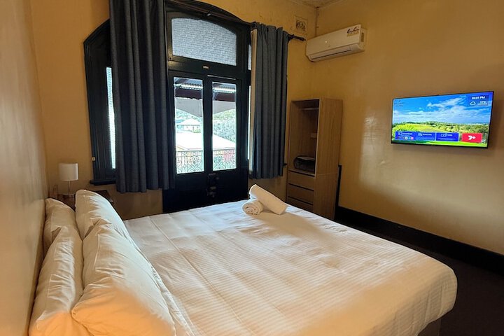 Room 7 of 30