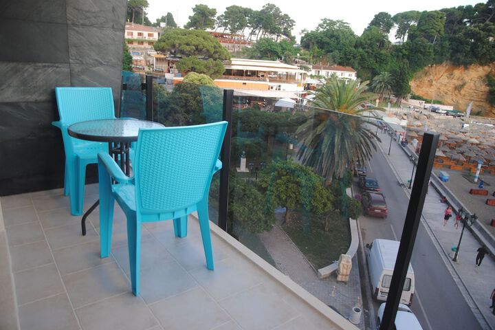Terrace/Patio 57 of 80
