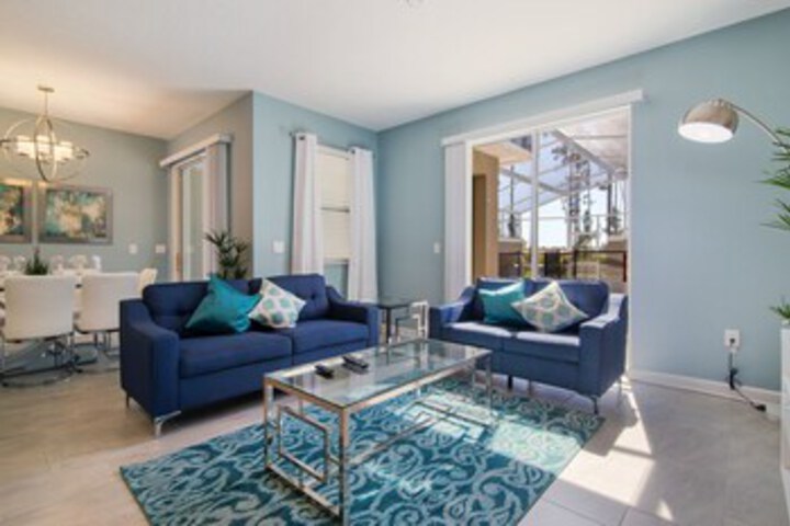 Champions Gate 870 - 4 Bedroom Townhome w Private Splash Pool