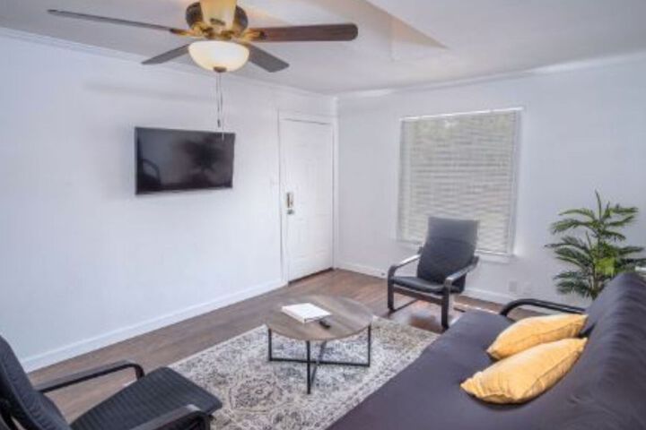 Image of Tranquil Getaway 3br 2ba Near Downtown