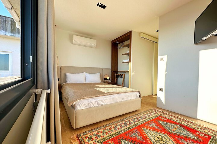 Room 43 of 99