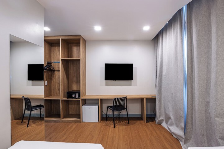 Room 26 of 75