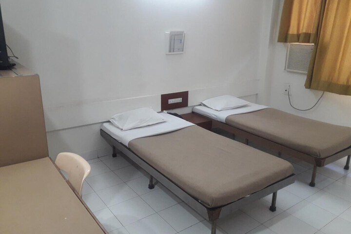 Room 16 of 45