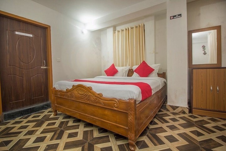 Room 2 of 11