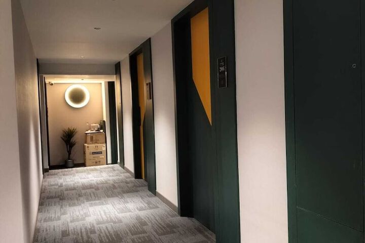 Hotel 4 of 48