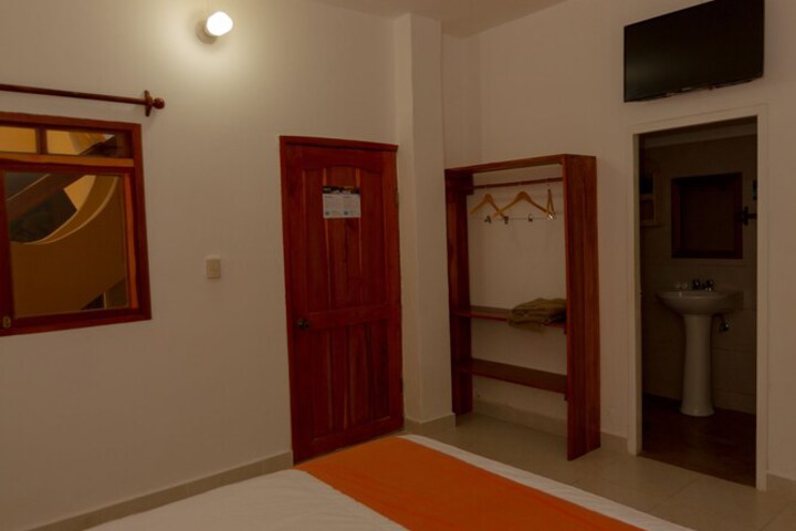 Room 26 of 59