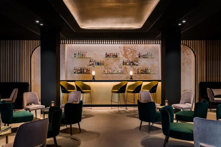 Lounge 470 of 578