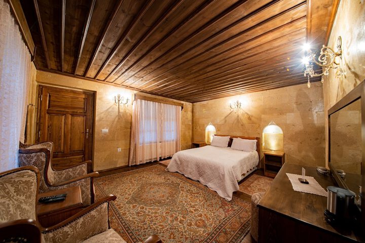 Room 9 of 46