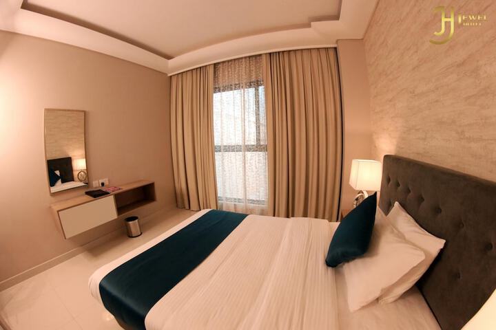 Room 16 of 62