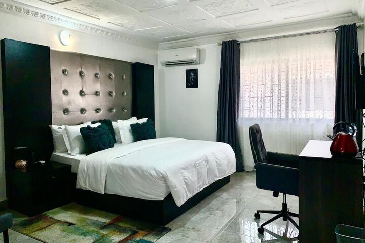 Room 15 of 50