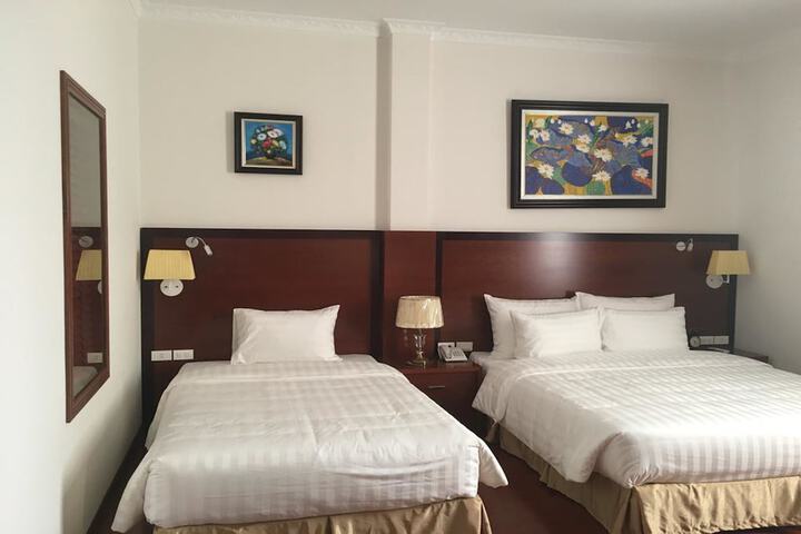 Room 11 of 49