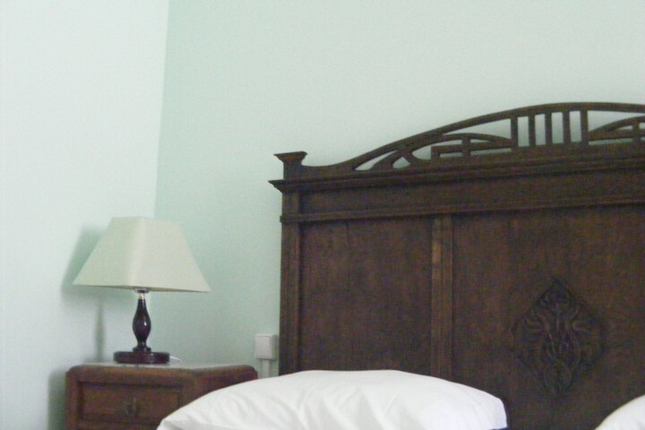 Room 6 of 55