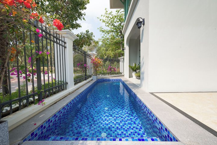 Pool 358 of 501