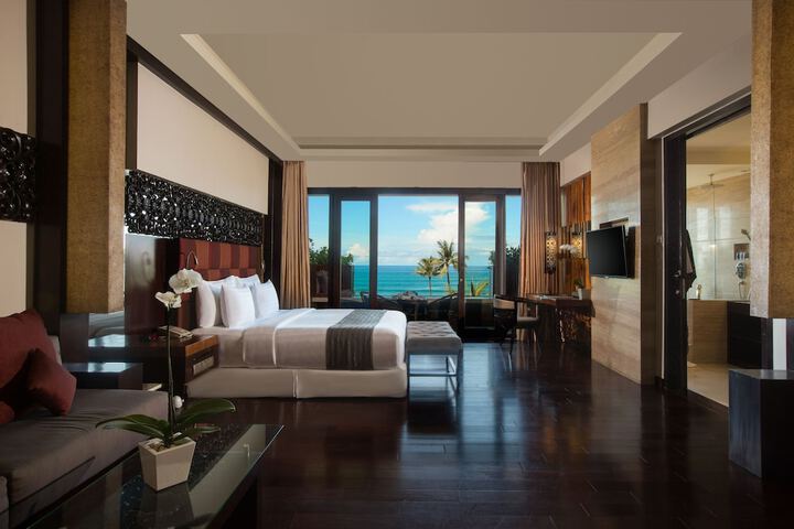 Room 16 of 94