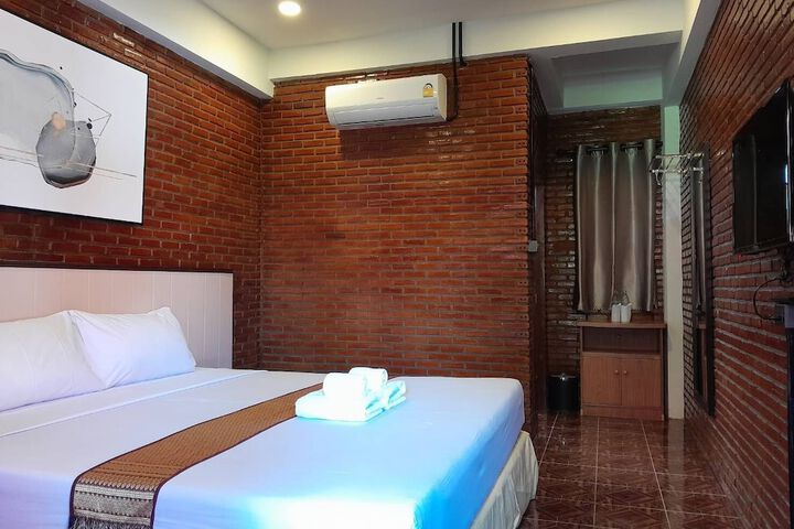 Room 19 of 47