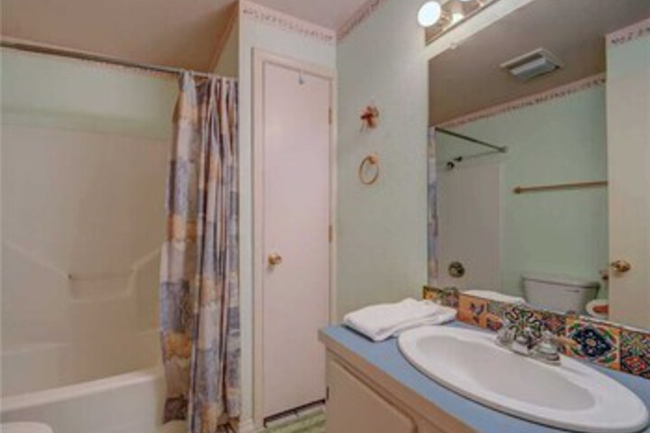 Room 5 of 24