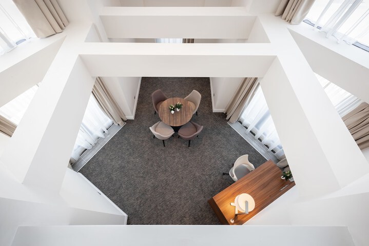 Room 46 of 113