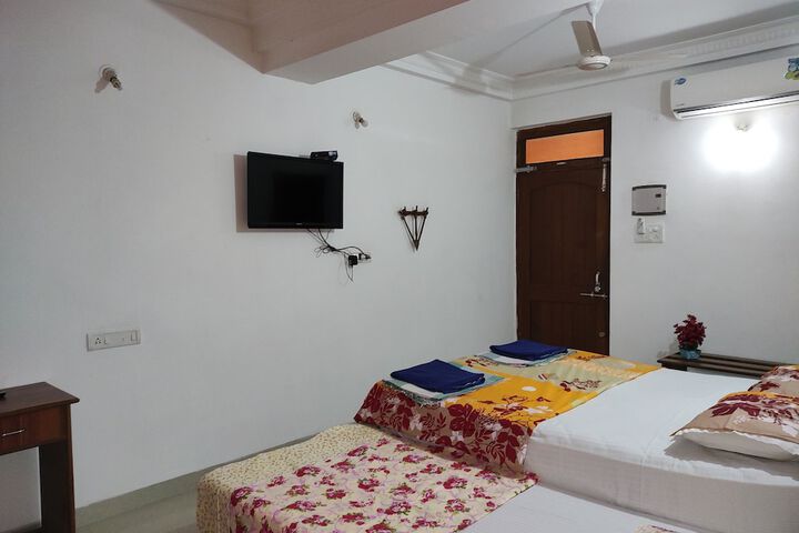 Room 25 of 65